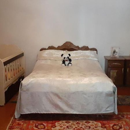 Guest House Otilia Gyumri Eksteriør bilde
